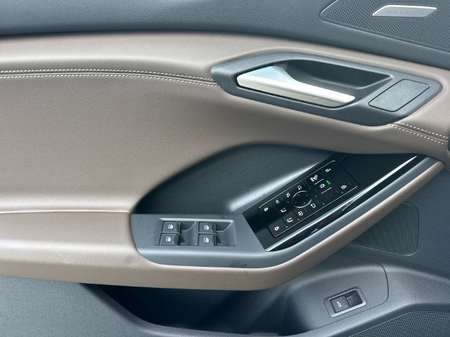 2027 Audi Q6 e-tron Premium Plus quattro