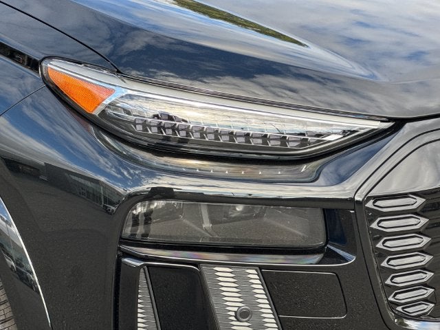 2027 Audi Q6 e-tron Premium Plus quattro