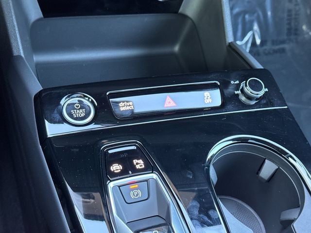 2027 Audi Q6 e-tron Premium Plus quattro