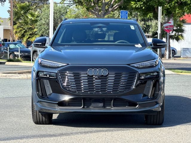 2027 Audi Q6 e-tron Premium Plus quattro