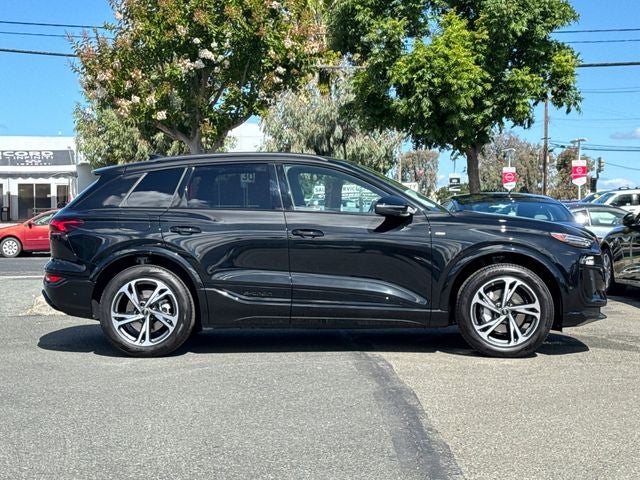 2027 Audi Q6 e-tron Premium quattro