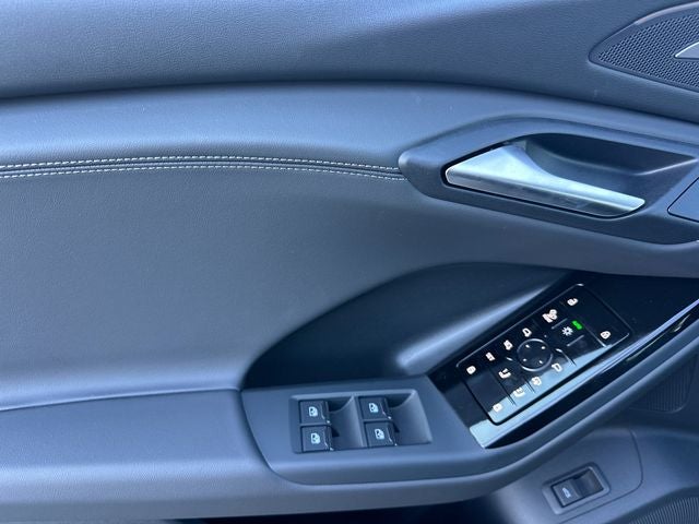 2027 Audi Q6 e-tron Premium Plus quattro