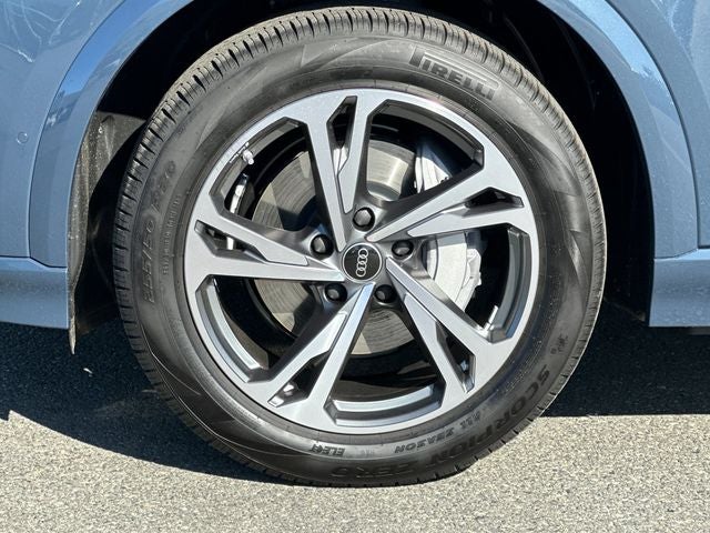 2027 Audi Q6 e-tron Premium Plus quattro