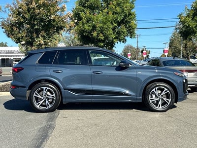 2027 Audi Q6 e-tron Premium Plus quattro