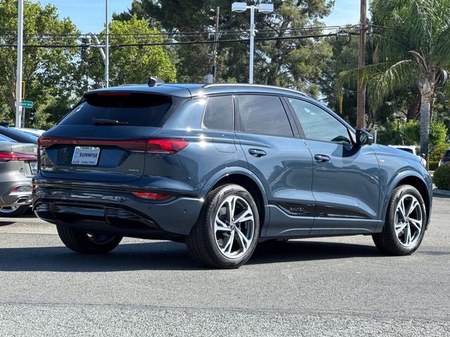 2027 Audi Q6 e-tron Premium Plus quattro