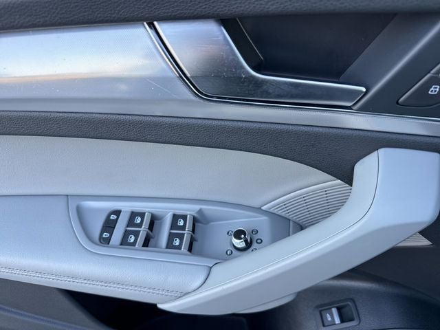 2023 Audi Q5 Sportback 45 S line Premium quattro