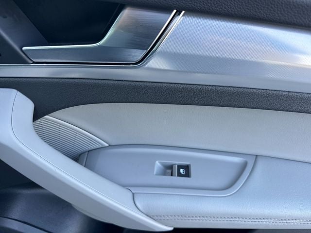 2023 Audi Q5 Sportback 45 S line Premium quattro