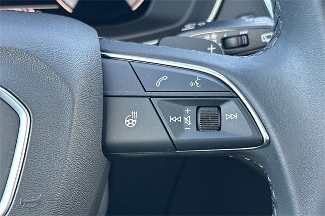 2023 Audi Q5 Sportback 45 S line Premium quattro