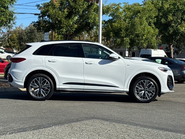 2026 Audi Q5 2.0T Premium Plus quattro