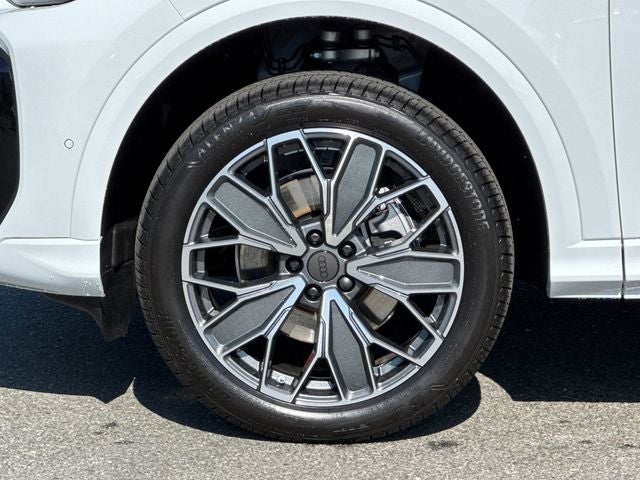 2026 Audi Q5 2.0T Premium Plus quattro