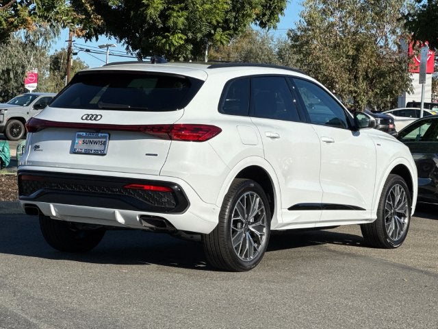 2026 Audi Q5 2.0T Premium Plus quattro