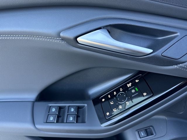 2027 Audi Q6 e-tron Premium quattro