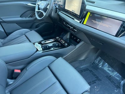 2027 Audi Q6 e-tron Premium quattro