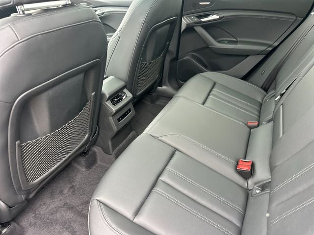 2027 Audi Q6 e-tron Premium quattro