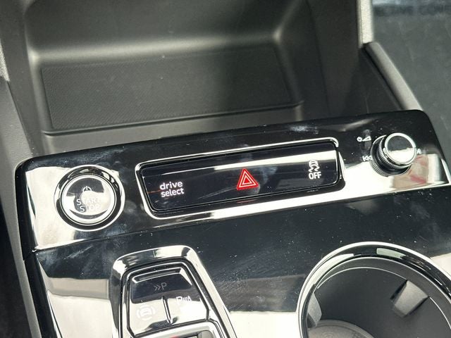 2027 Audi Q6 e-tron Premium quattro