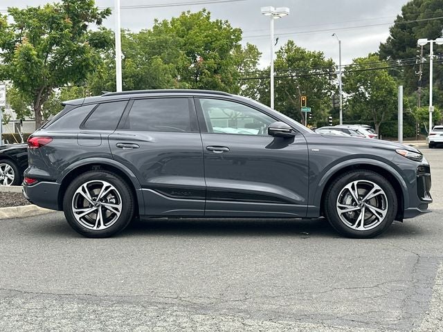 2027 Audi Q6 e-tron Premium quattro