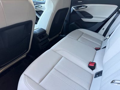 2027 Audi Q6 e-tron Prestige quattro