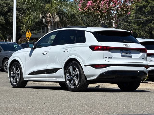 2027 Audi Q6 e-tron Prestige quattro