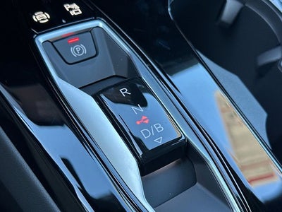 2027 Audi Q6 e-tron Prestige quattro