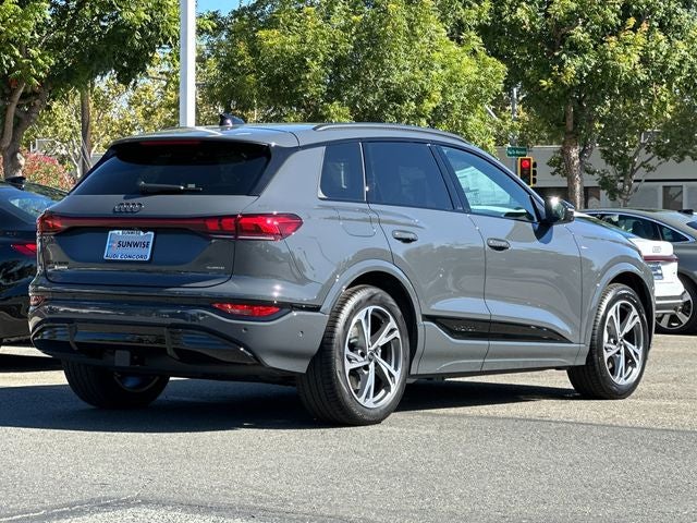 2027 Audi Q6 e-tron Prestige quattro