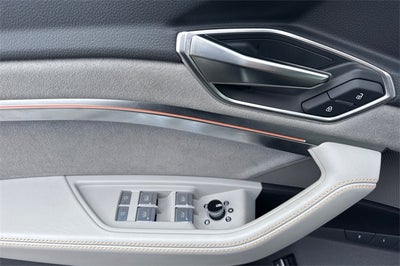 2024 Audi Q8 e-tron Prestige quattro