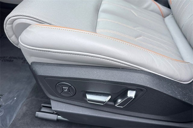 2024 Audi Q8 e-tron Prestige quattro