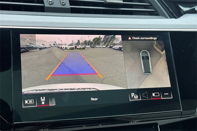 2024 Audi Q8 e-tron Prestige quattro