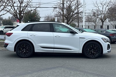 2024 Audi Q8 e-tron Prestige quattro