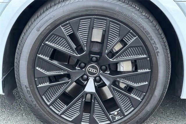 2024 Audi Q8 e-tron Prestige quattro