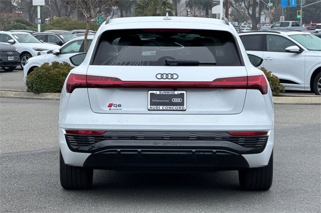 2024 Audi Q8 e-tron Prestige quattro