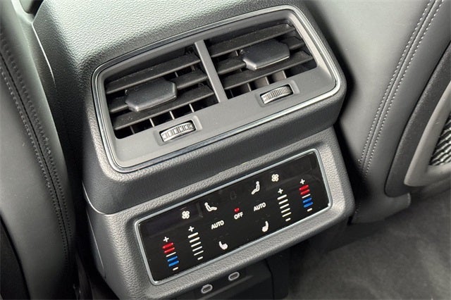 2024 Audi SQ8 e-tron Prestige quattro