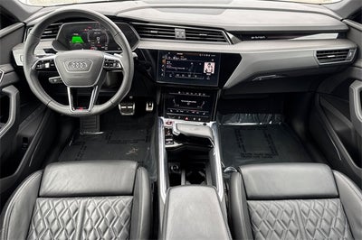 2024 Audi SQ8 e-tron Prestige quattro