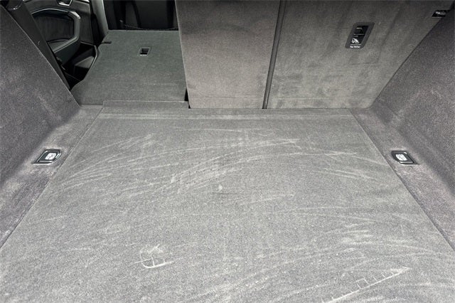 2024 Audi SQ8 e-tron Prestige quattro