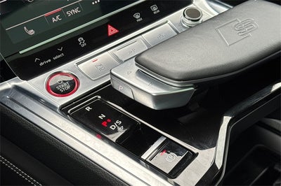 2024 Audi SQ8 e-tron Prestige quattro