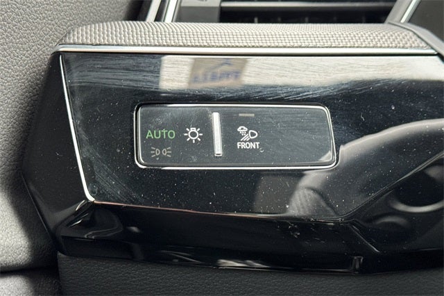 2024 Audi SQ8 e-tron Prestige quattro