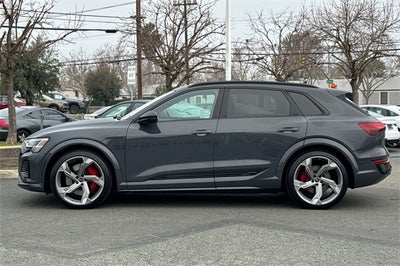 2024 Audi SQ8 e-tron Prestige quattro