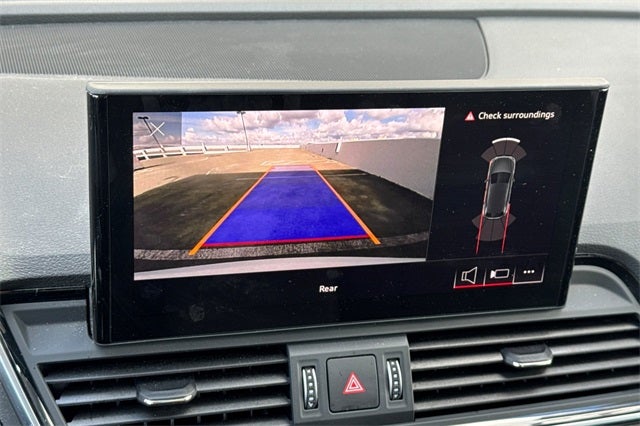 2023 Audi Q5 40 Premium quattro