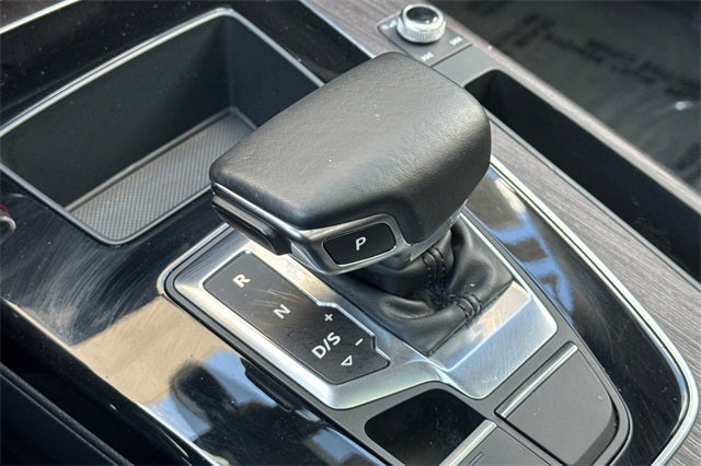 2023 Audi Q5 40 Premium quattro