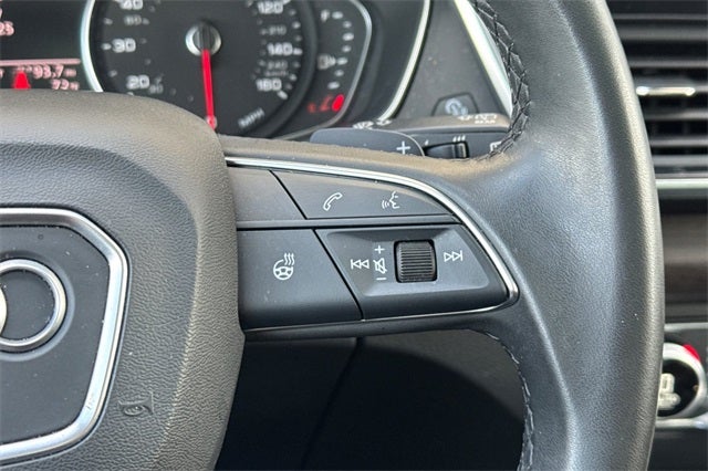 2023 Audi Q5 40 Premium quattro