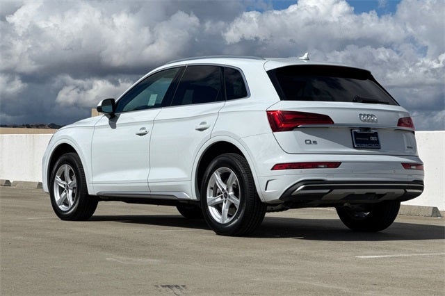 2023 Audi Q5 40 Premium quattro