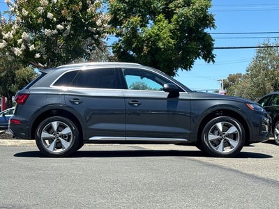 2023 Audi Q5 40 Premium quattro