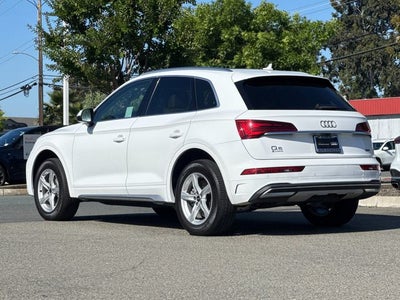 2023 Audi Q5 40 Premium quattro