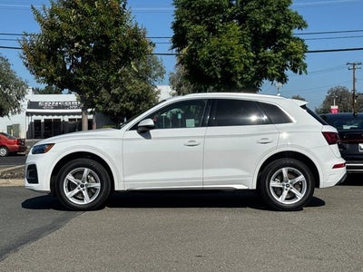 2023 Audi Q5 40 Premium quattro