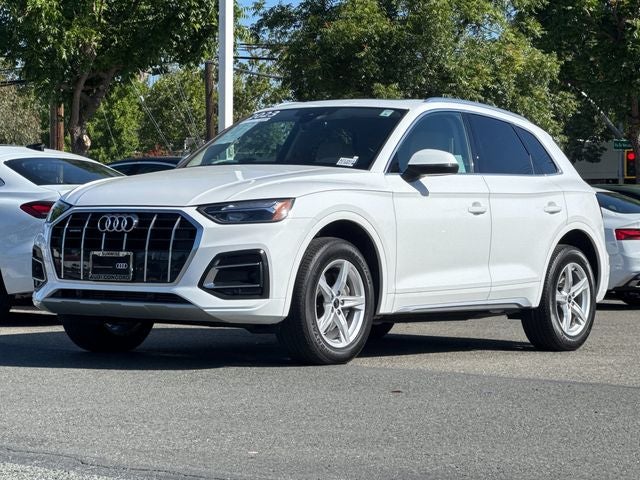 2023 Audi Q5 40 Premium quattro