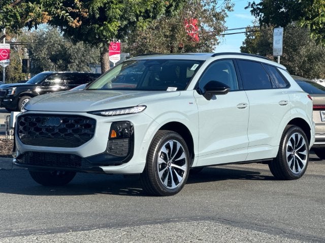 2026 Audi Q3 S line quattro