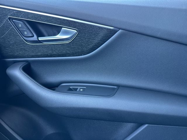 2023 Audi Q7 45 Premium quattro