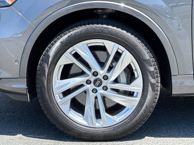 2023 Audi Q7 45 Premium quattro