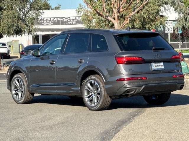 2026 Audi Q7 45 Premium quattro