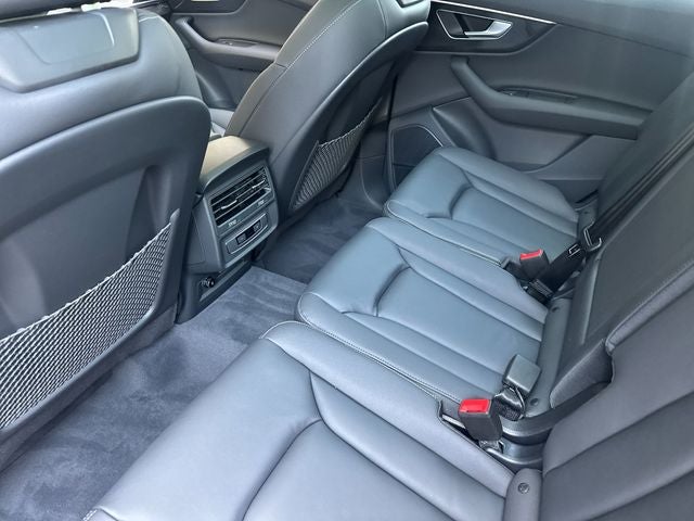 2026 Audi Q7 45 Premium quattro