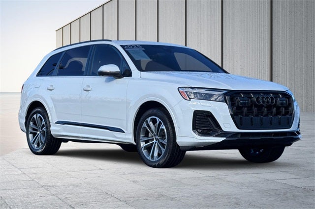 2025 Audi Q7 45 Premium quattro